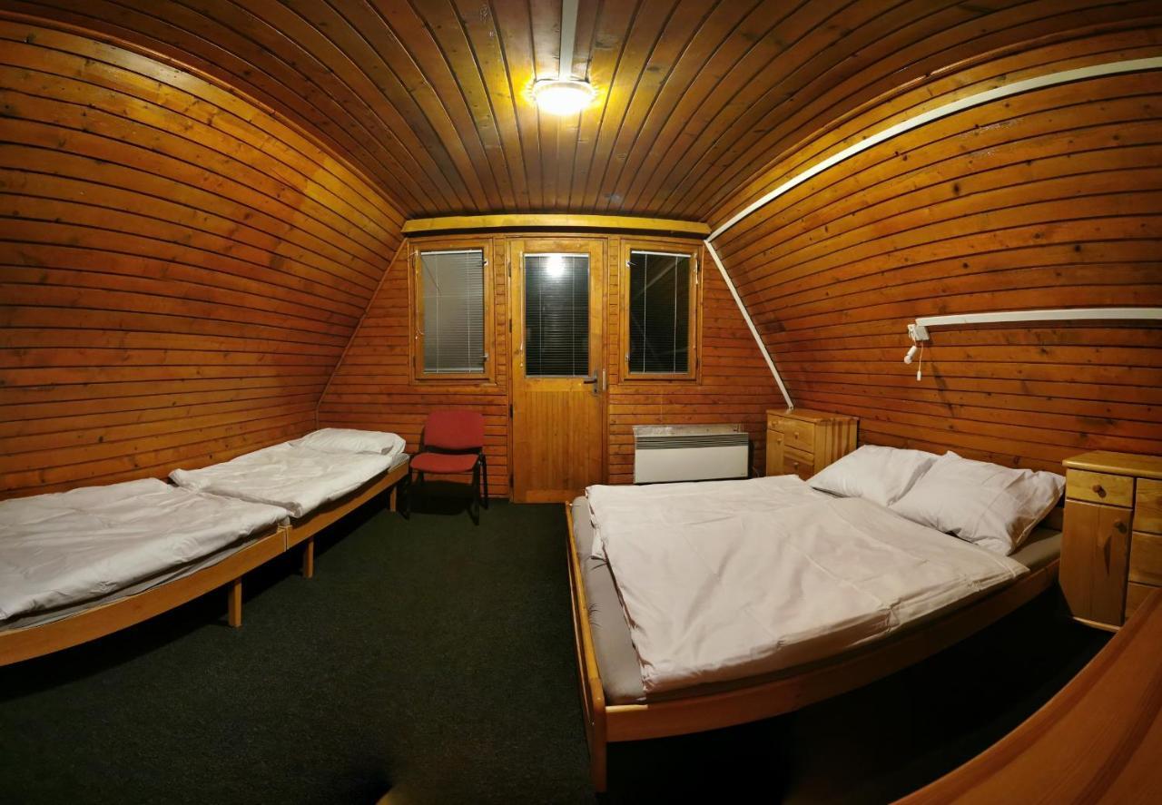 Chata Pod Majovou Muldou Демановска Долина Екстериор снимка